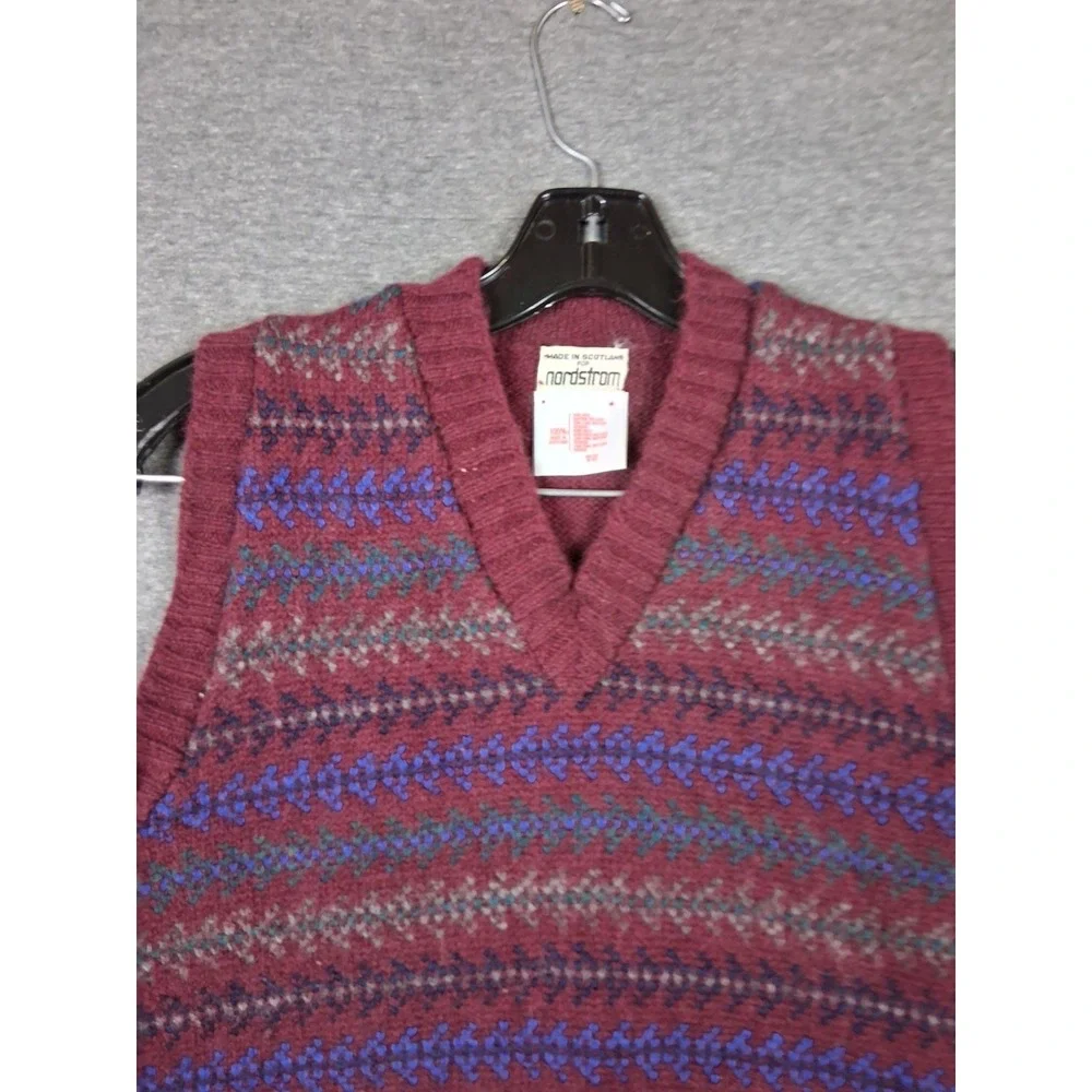 Nordstrom Mens Sweater S Red Fair Isle Made In Scotland 100% Wool Vest VTG Cabin